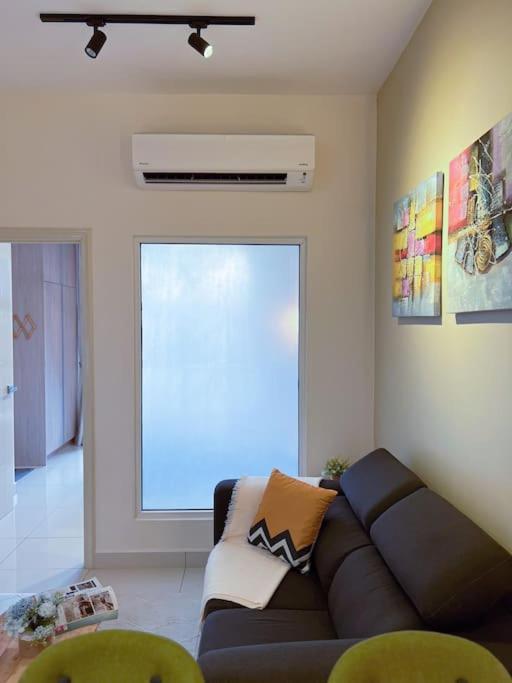 Modern Suites At Arte Mont Kiara By Iconique Kuala Lumpur Zewnętrze zdjęcie
