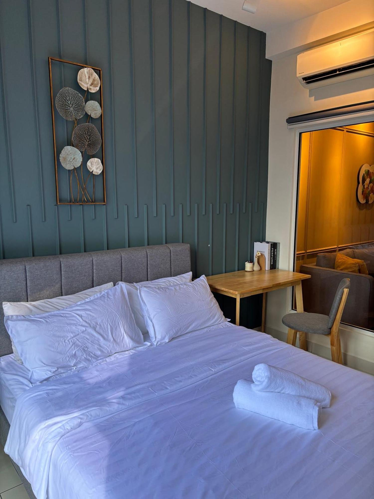 Modern Suites At Arte Mont Kiara By Iconique Kuala Lumpur Pokój zdjęcie